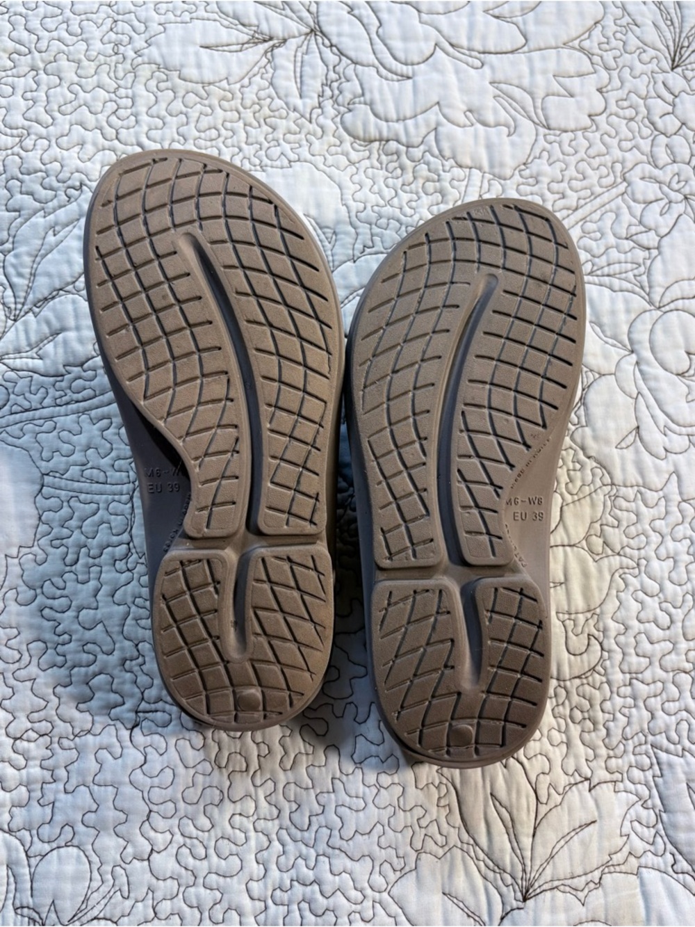 OOFOS OOriginal Recovery Sandals Slate Gray Thong Comfort Arch Support W8 M6💛 - Picture 8 of 10